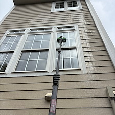 Expert-Window-Cleaning-Services-in-Charlottesville-VA 1
