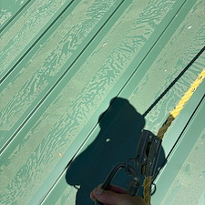 Professional-Metal-Roof-Cleaning-in-Wintergreen-VA 1
