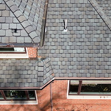 Reliable-Gutter-Cleaning-Services-in-Charlottesville-VA 2