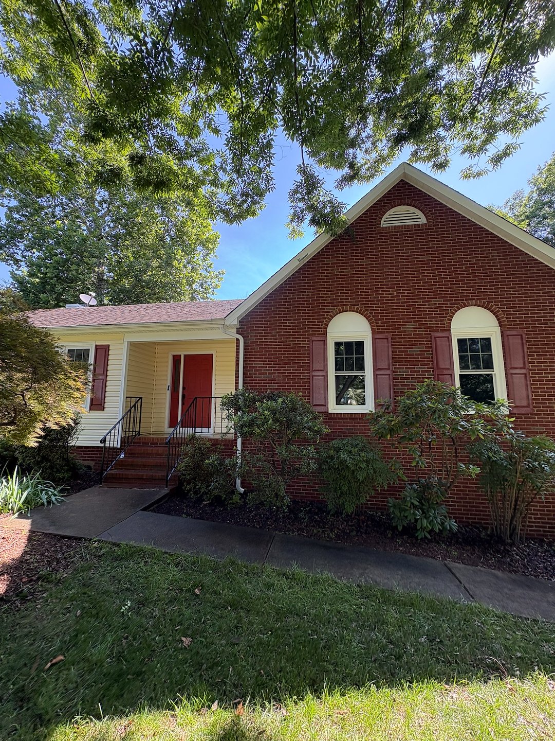 Revitalize Your Home’s Exterior with Professional House Washing by Stang’s Softwash in Charlottesville, VA