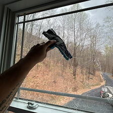 Top-Quality-Window-Cleaning-Services-in-Nellysford-VA 1